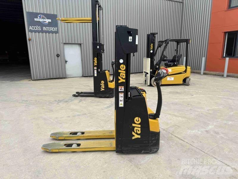 Yale MS10 行走控制式堆積機