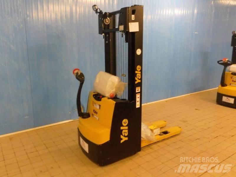 Yale MS12 行走控制式堆積機