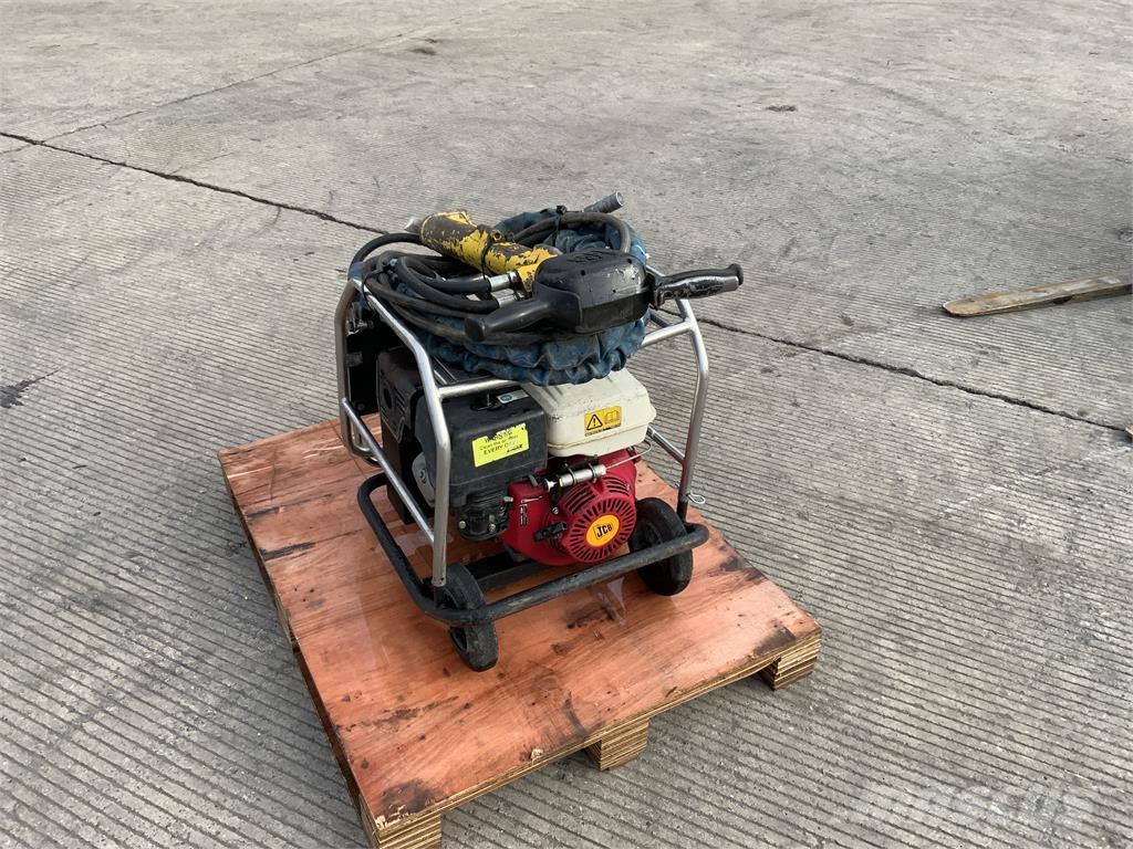 JCB Beaver Pack 其他農業機械