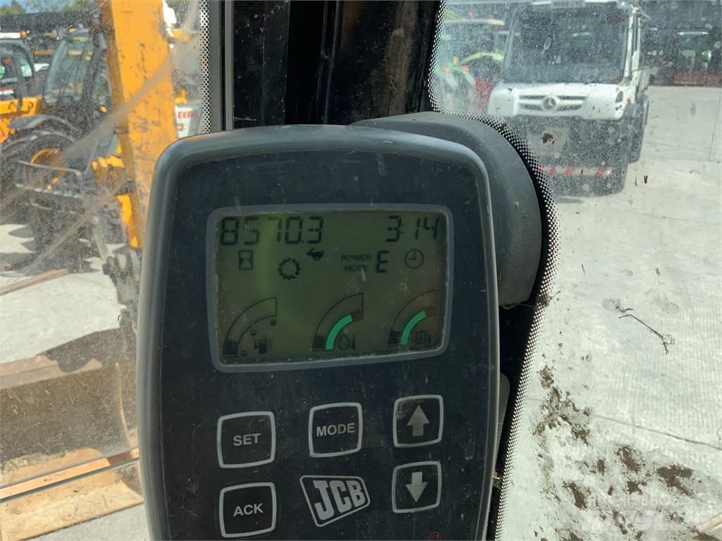 JCB JS130 LC Digger 其他農業機械