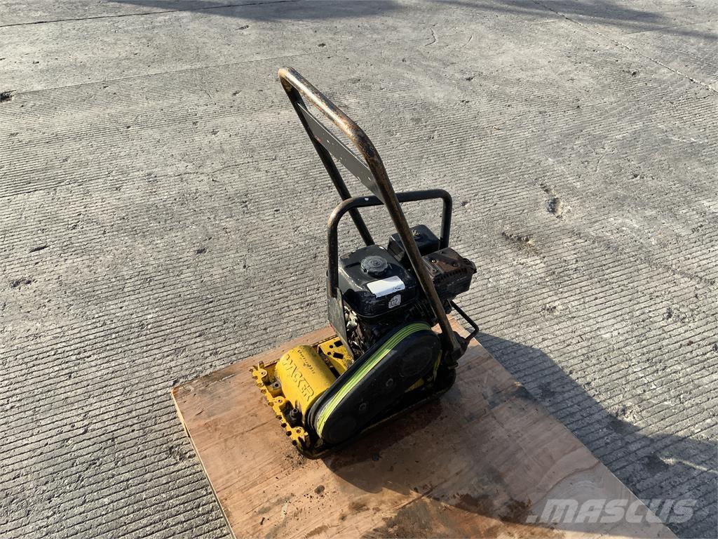 Yellow Wacker Plate 其他農業機械