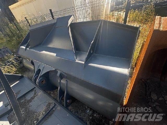 Liebherr  其他