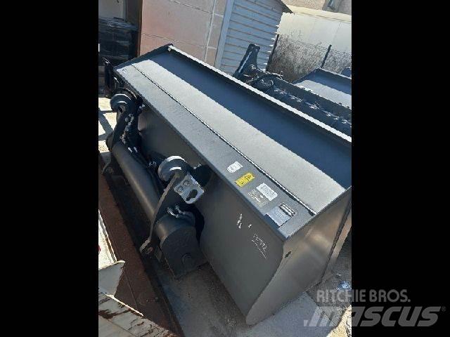 Liebherr  其他