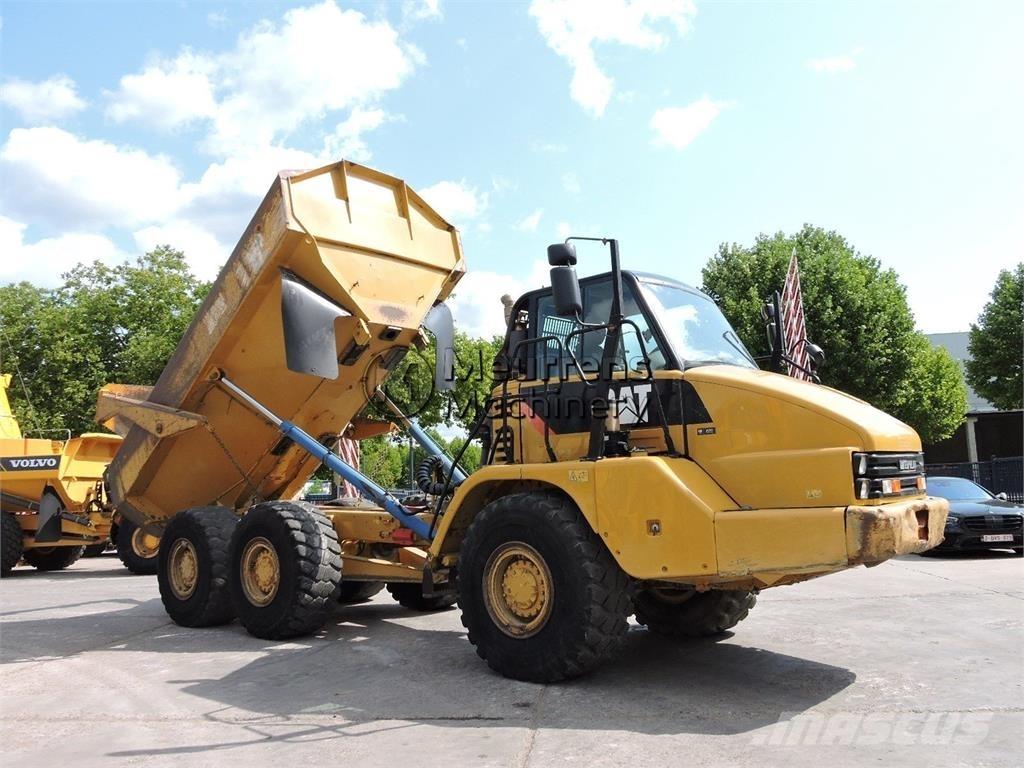 CAT 730 鉸接式起吊車