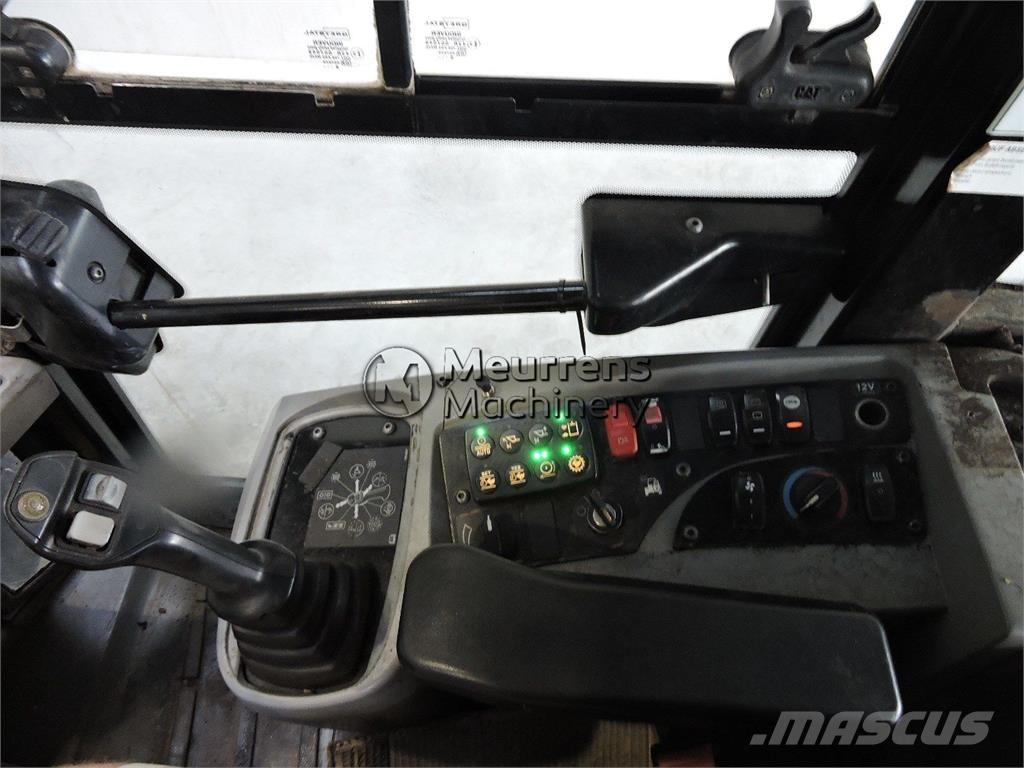 CAT 908M GERMAN 輪胎式裝載機