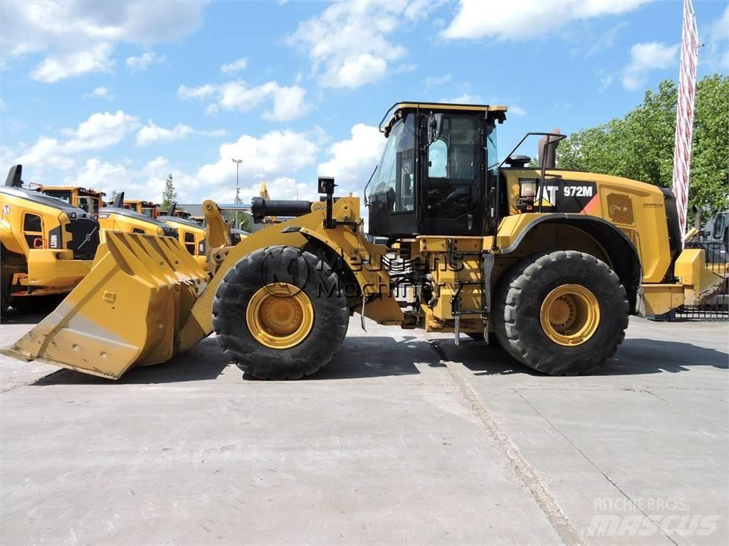 CAT 972M 輪胎式裝載機