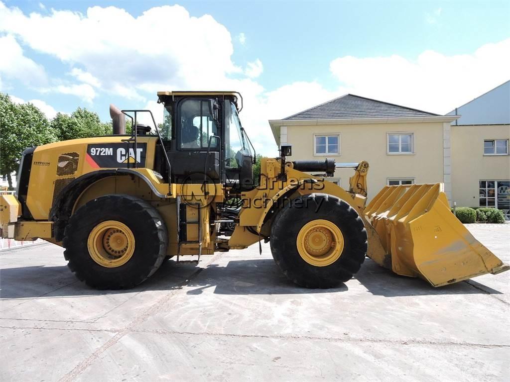 CAT 972M 輪胎式裝載機