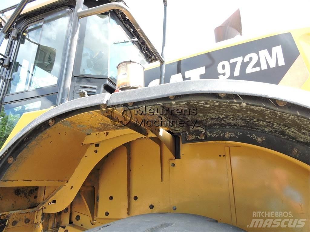 CAT 972M 輪胎式裝載機