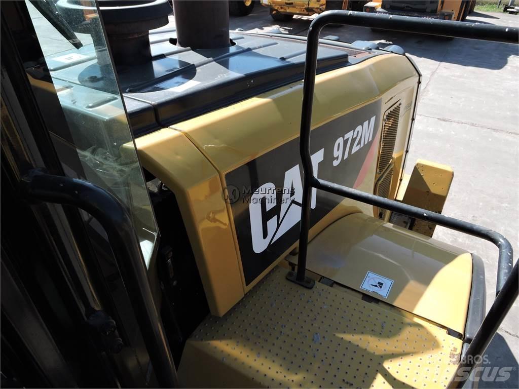 CAT 972M 輪胎式裝載機