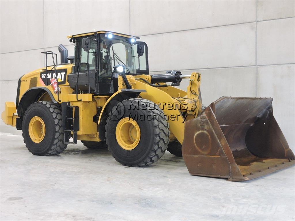 CAT 972M 輪胎式裝載機