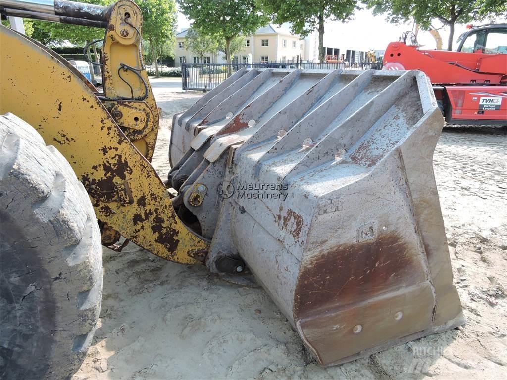 CAT 980M GERMAN 輪胎式裝載機