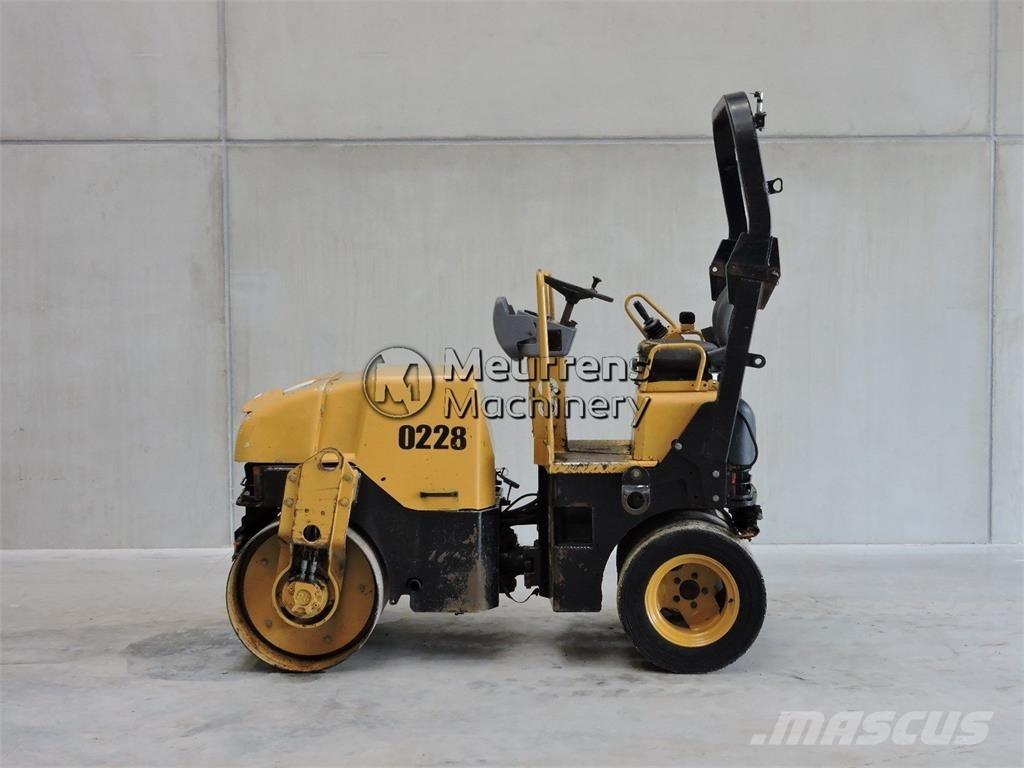 CAT CB225E 其他滾壓機
