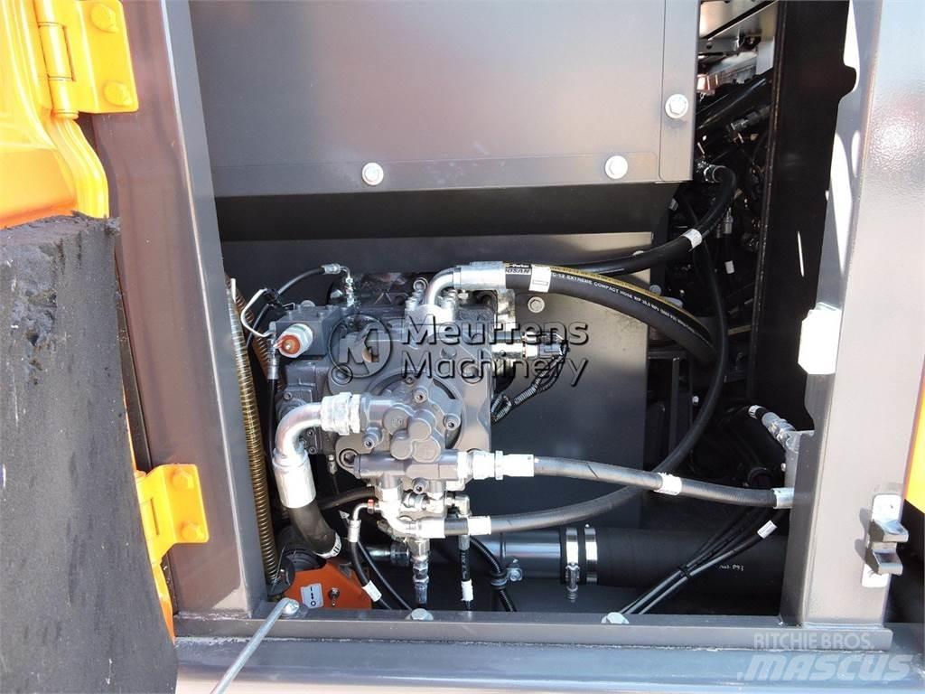 Doosan DX140LC 履帶式 挖土機/掘鑿機/挖掘機