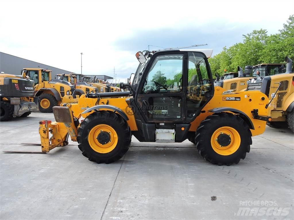 JCB 535-125 伸縮臂操作車