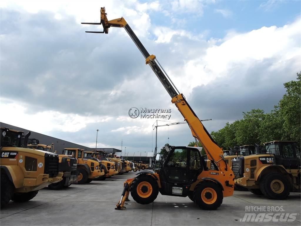 JCB 535-125 伸縮臂操作車