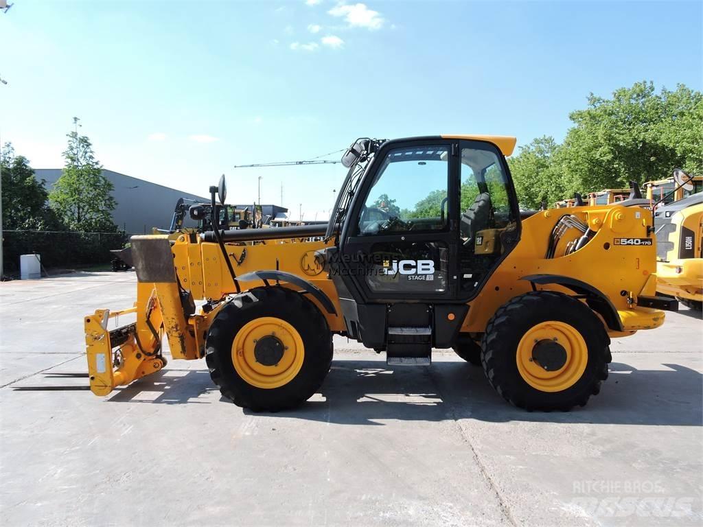 JCB 540-170 伸縮臂操作車