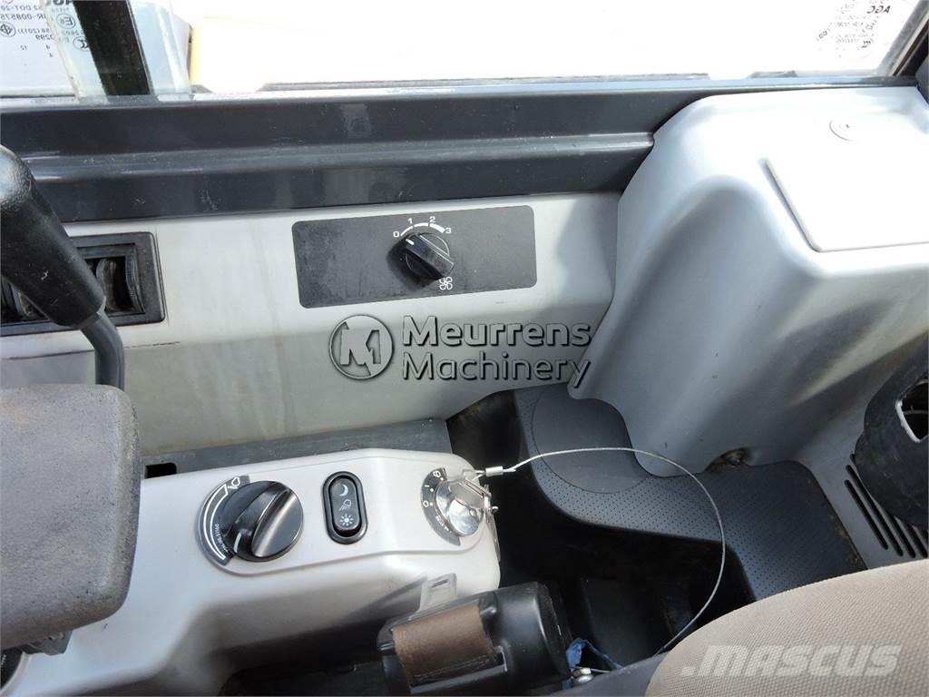 Komatsu PC35 其他