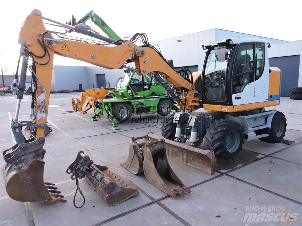 Liebherr A910 旋轉式挖土機/掘鑿機/挖掘機