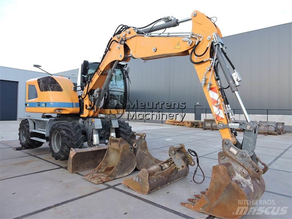 Liebherr A910 旋轉式挖土機/掘鑿機/挖掘機