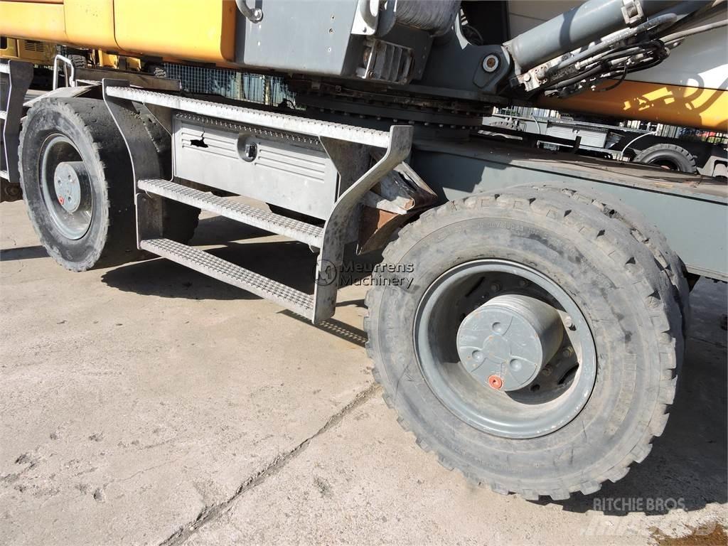 Liebherr LH22 廢棄物/工業用操作車