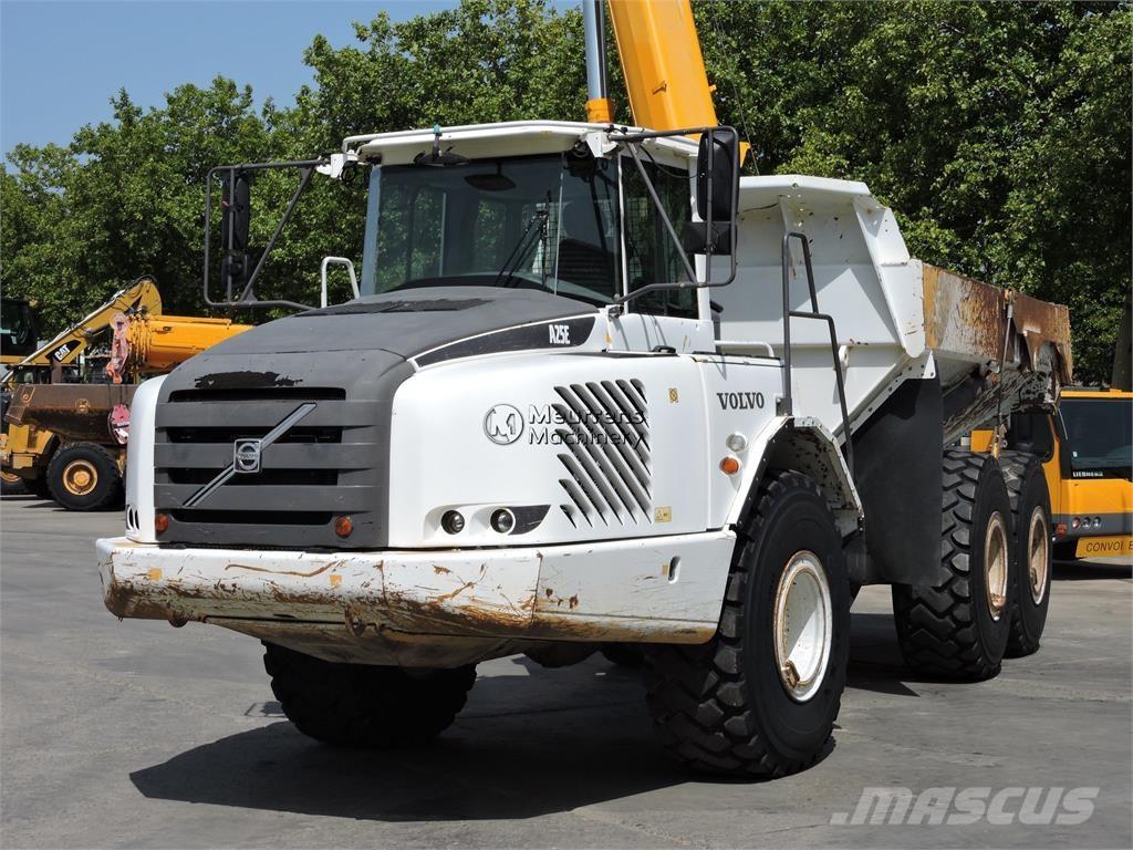 Volvo A25E 鉸接式起吊車