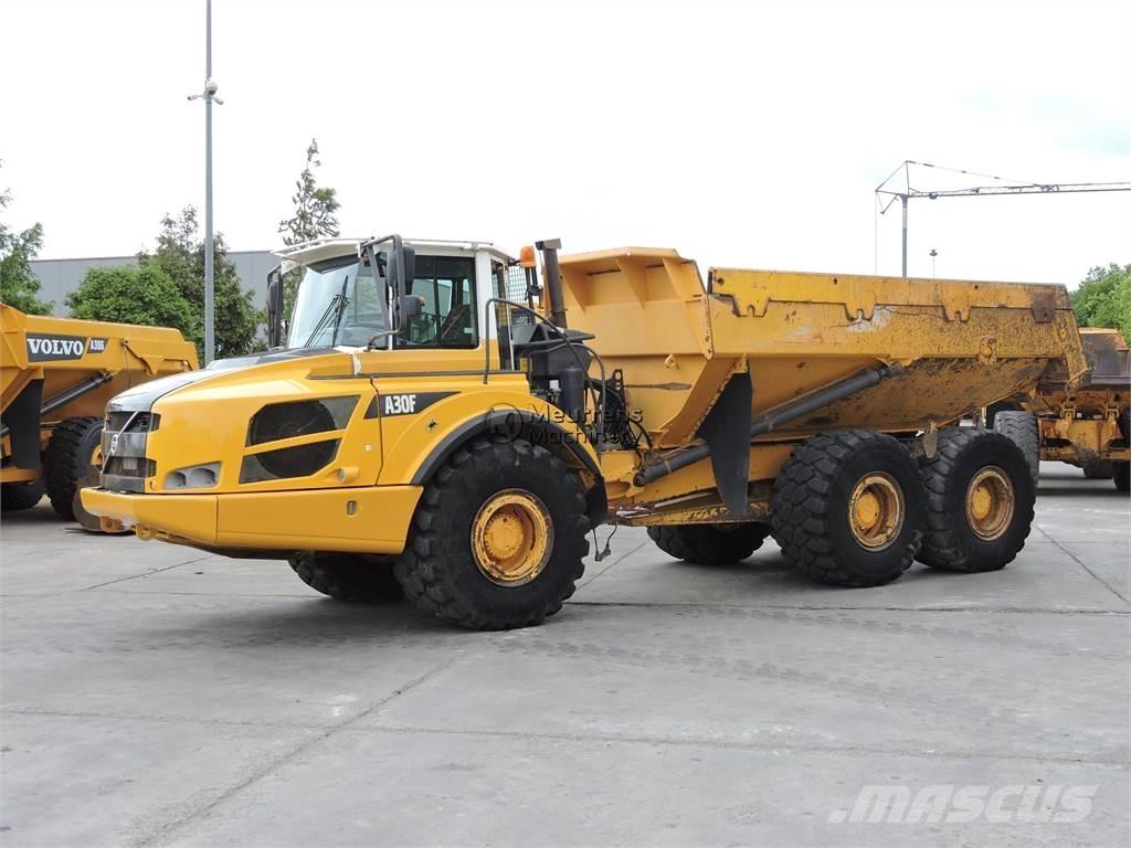 Volvo A30F 鉸接式起吊車
