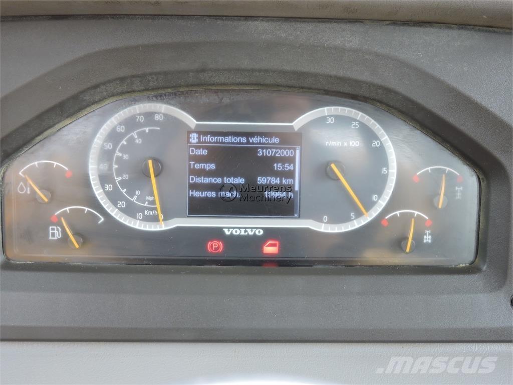 Volvo A30F 鉸接式起吊車