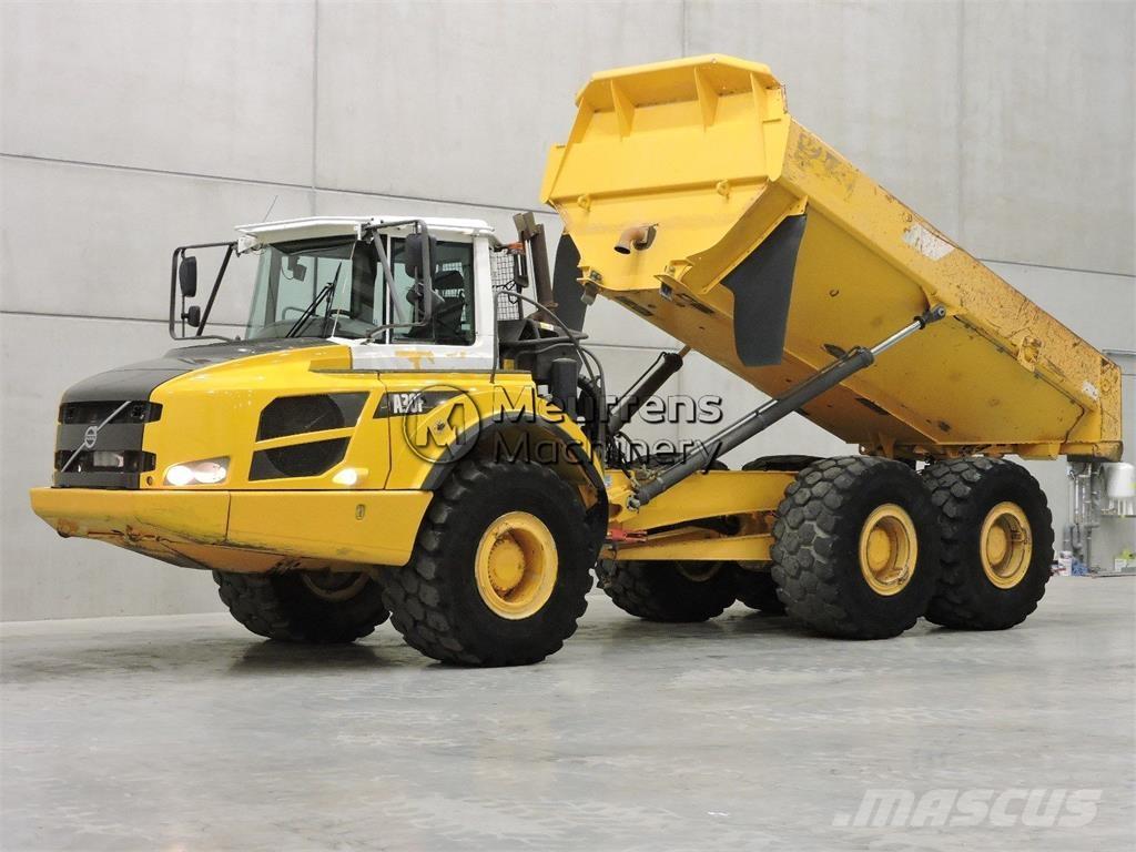 Volvo A30F 鉸接式起吊車