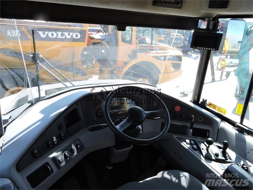 Volvo A30G 鉸接式起吊車