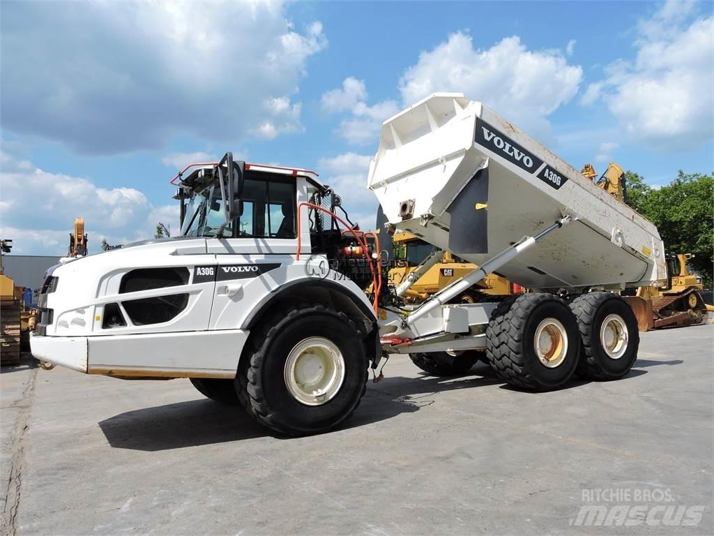 Volvo A30G 鉸接式起吊車