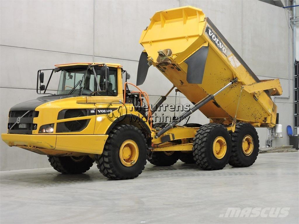 Volvo A30G 鉸接式起吊車
