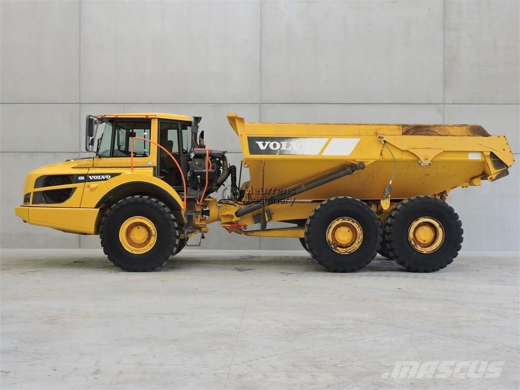 Volvo A30G 鉸接式起吊車