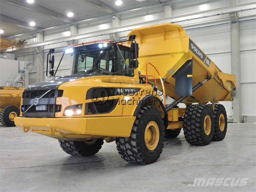 Volvo A30G 鉸接式起吊車