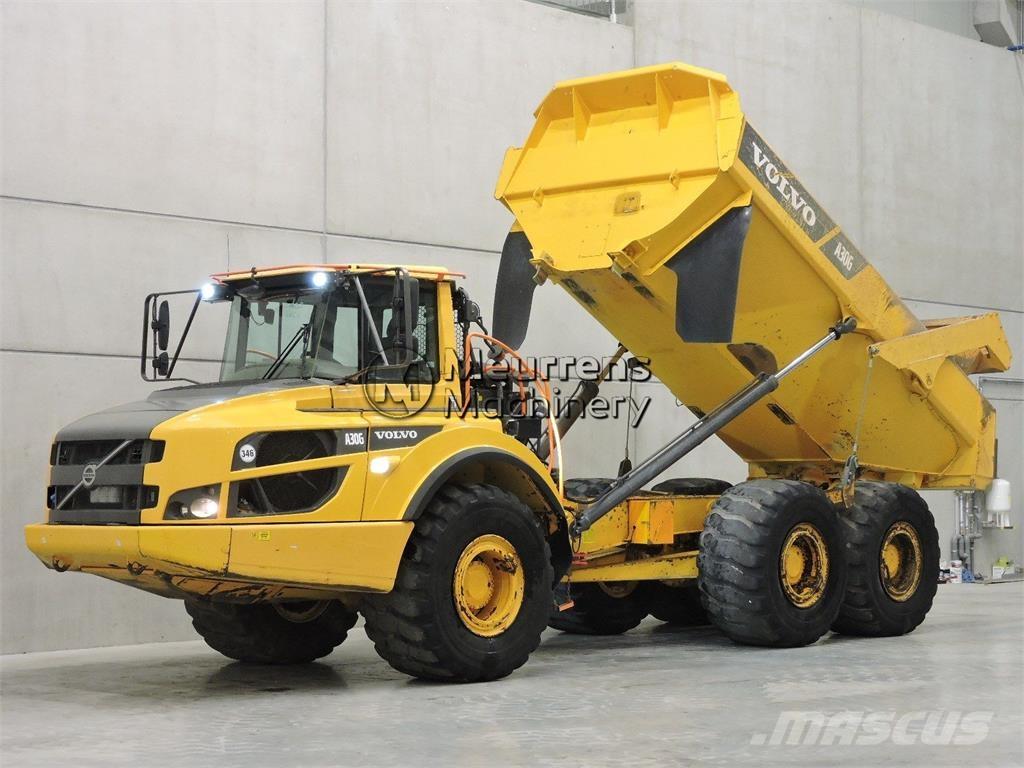 Volvo A30G 鉸接式起吊車