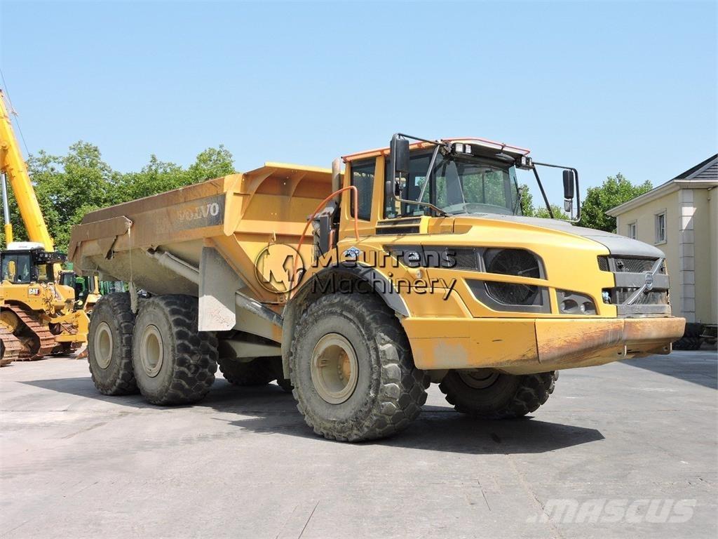 Volvo A40G 鉸接式起吊車