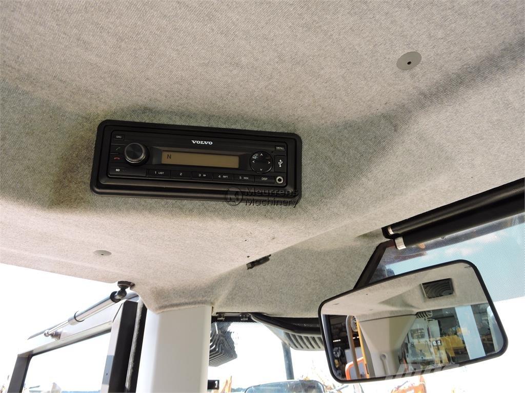 Volvo L120H 輪胎式裝載機