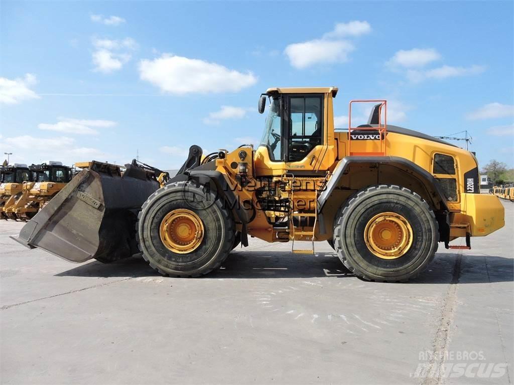 Volvo L220H 輪胎式裝載機
