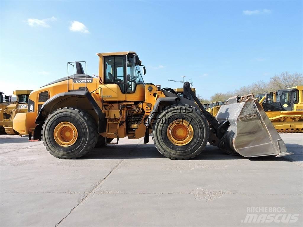 Volvo L220H 輪胎式裝載機