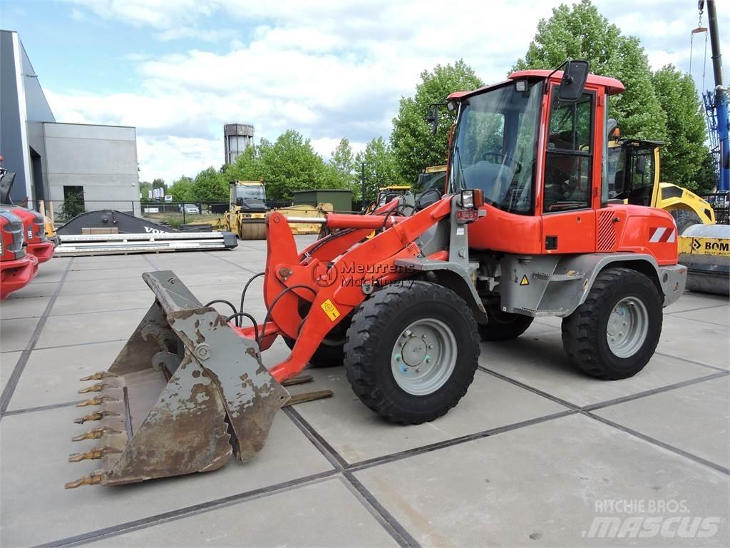 Volvo L30G 輪胎式裝載機