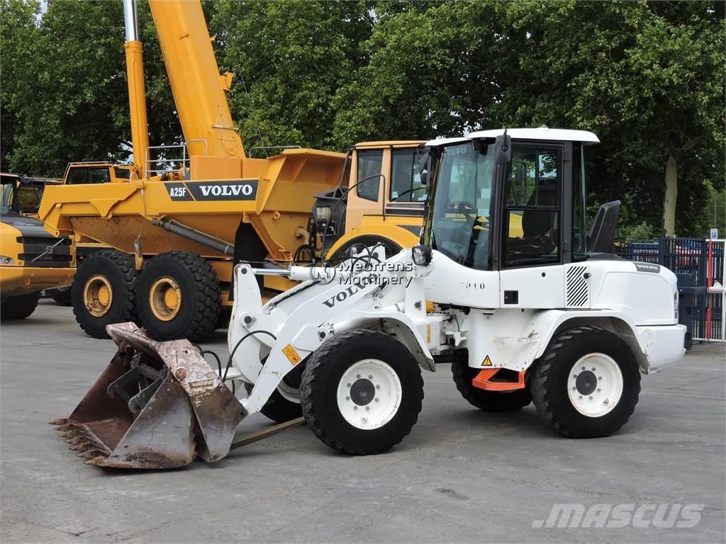 Volvo L30G + FORK 輪胎式裝載機