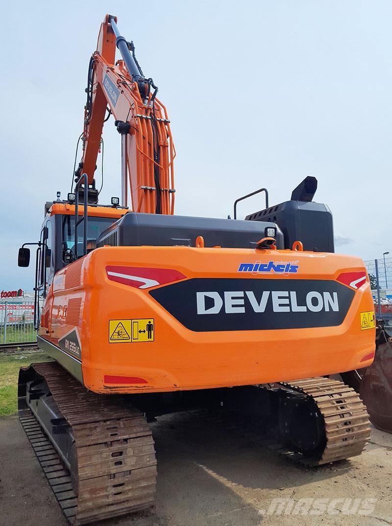 Develon DX 225 LC-7 履帶式 挖土機/掘鑿機/挖掘機