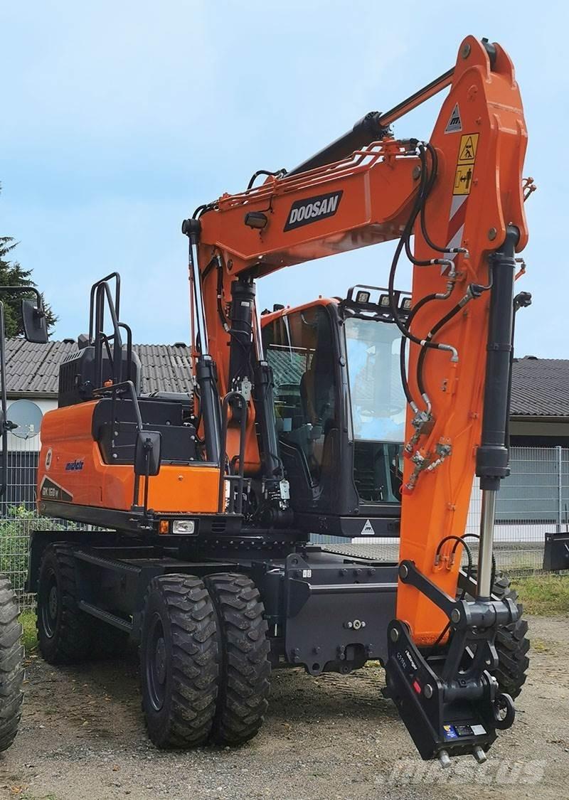 Doosan DX 160 W-7 旋轉式挖土機/掘鑿機/挖掘機
