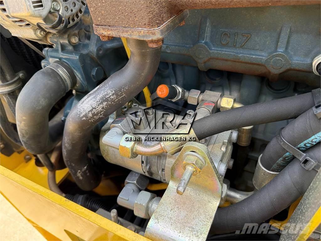 Bomag BW 100 AD-4 雙輪滾壓機