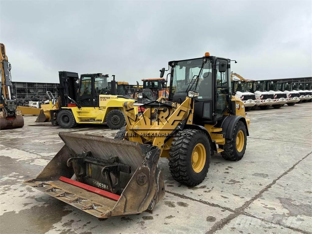 CAT 908 M 輪胎式裝載機