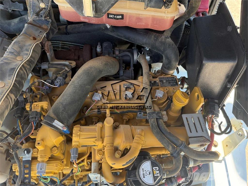 CAT 908M 輪胎式裝載機