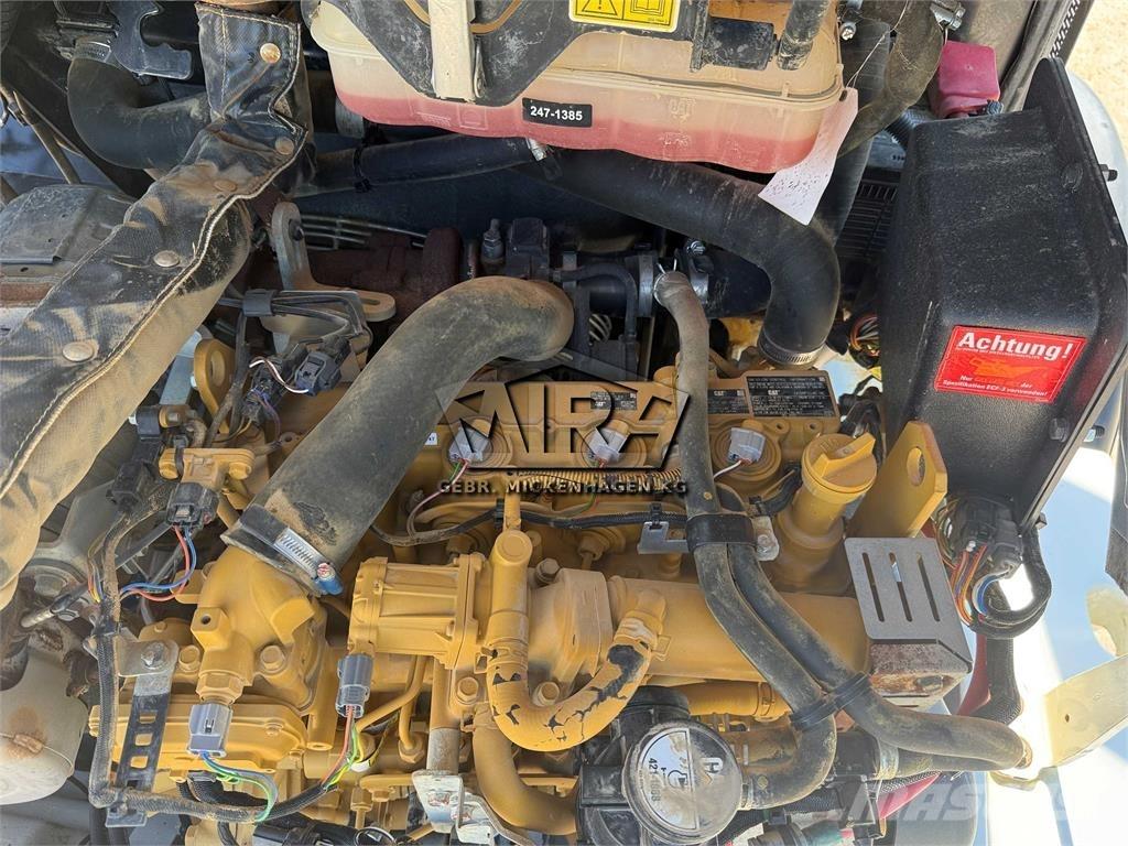 CAT 908M 輪胎式裝載機
