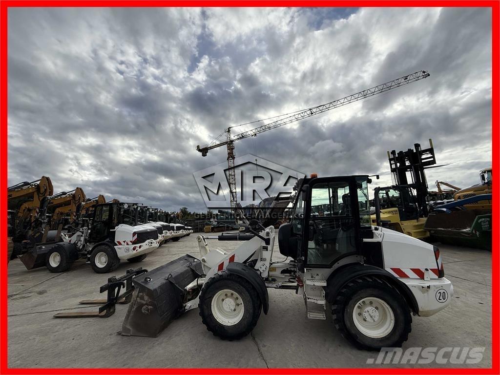 CAT 908M 輪胎式裝載機
