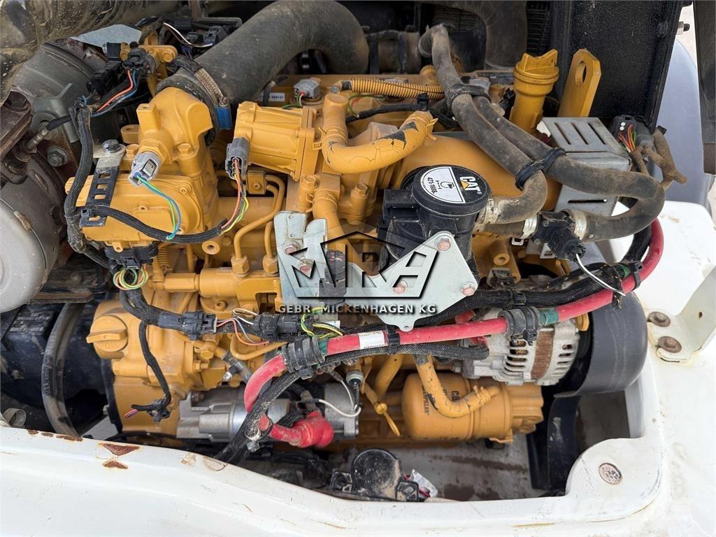 CAT 908M 輪胎式裝載機