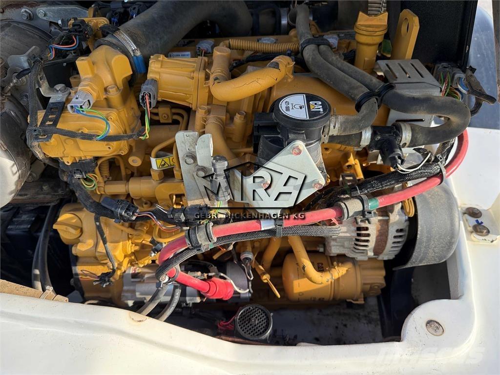 CAT 908M 輪胎式裝載機