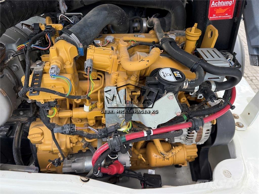 CAT 908M 輪胎式裝載機